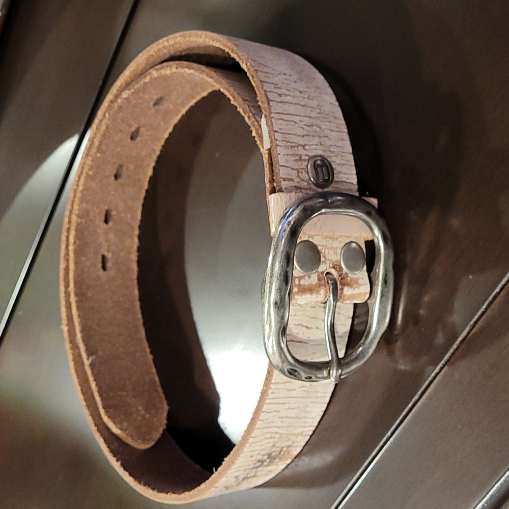 Womens belt